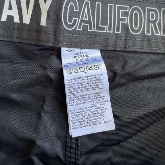 BNWT Old Navy Men's Boardshorts, 40 - Picture 3 of 3